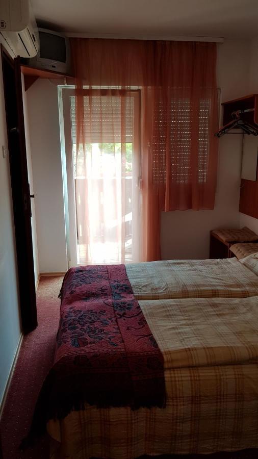 Hotel Meszoely Vendeghaz Siófok Exteriér fotografie